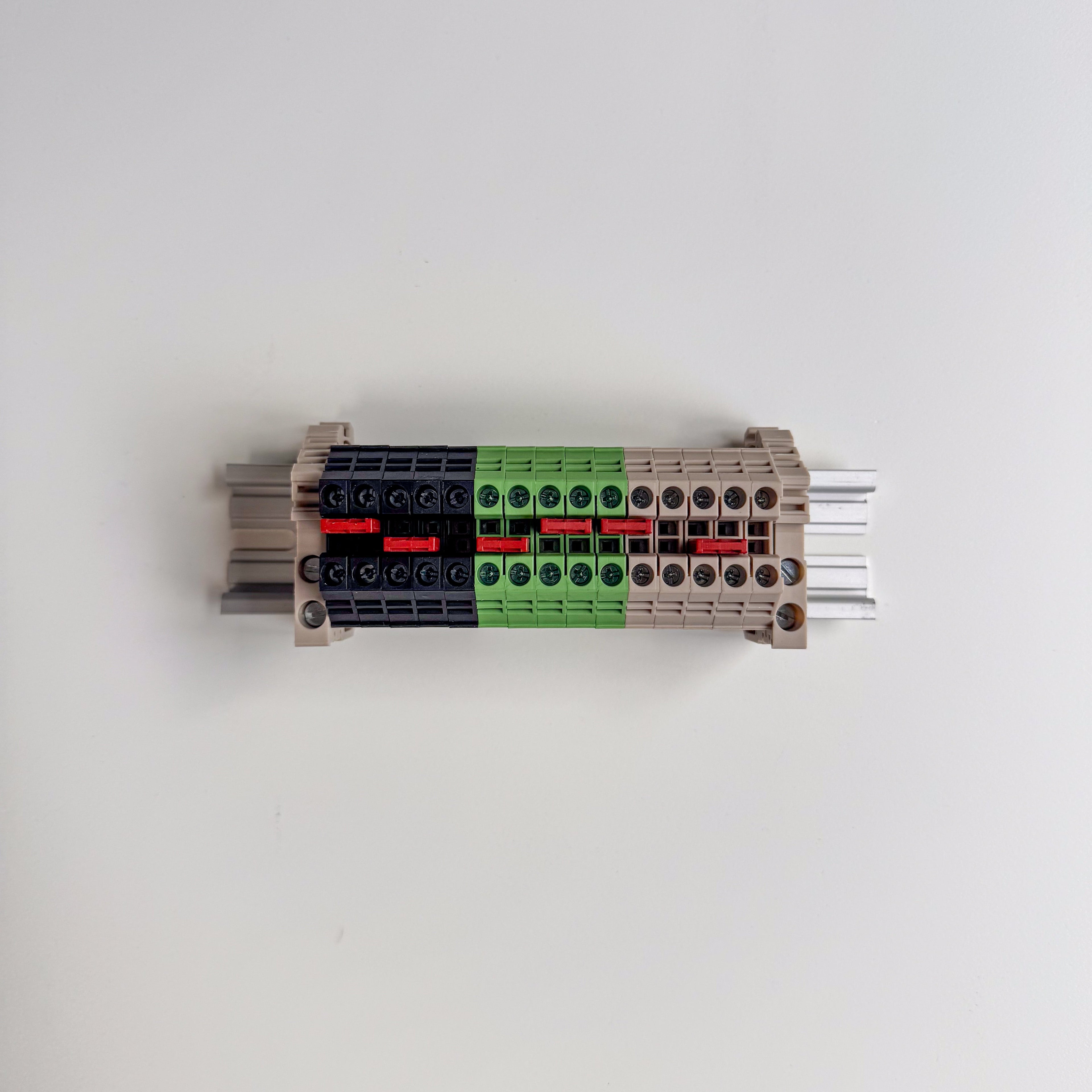 Dinkle DK4N Din Rail AC Terminal Block