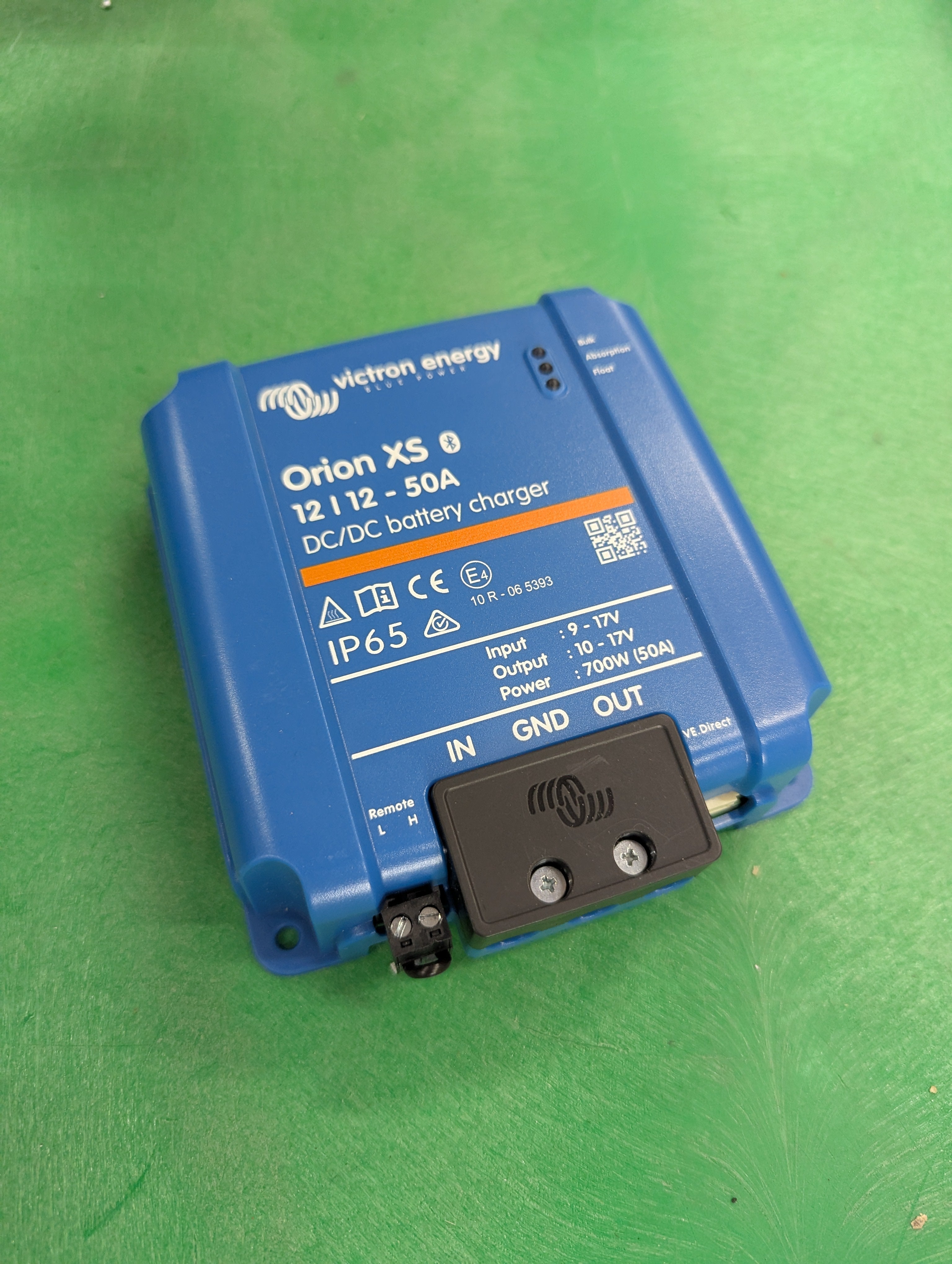 Victron - Orion XS 12/12-50 DC/DC Charger - yard sale
