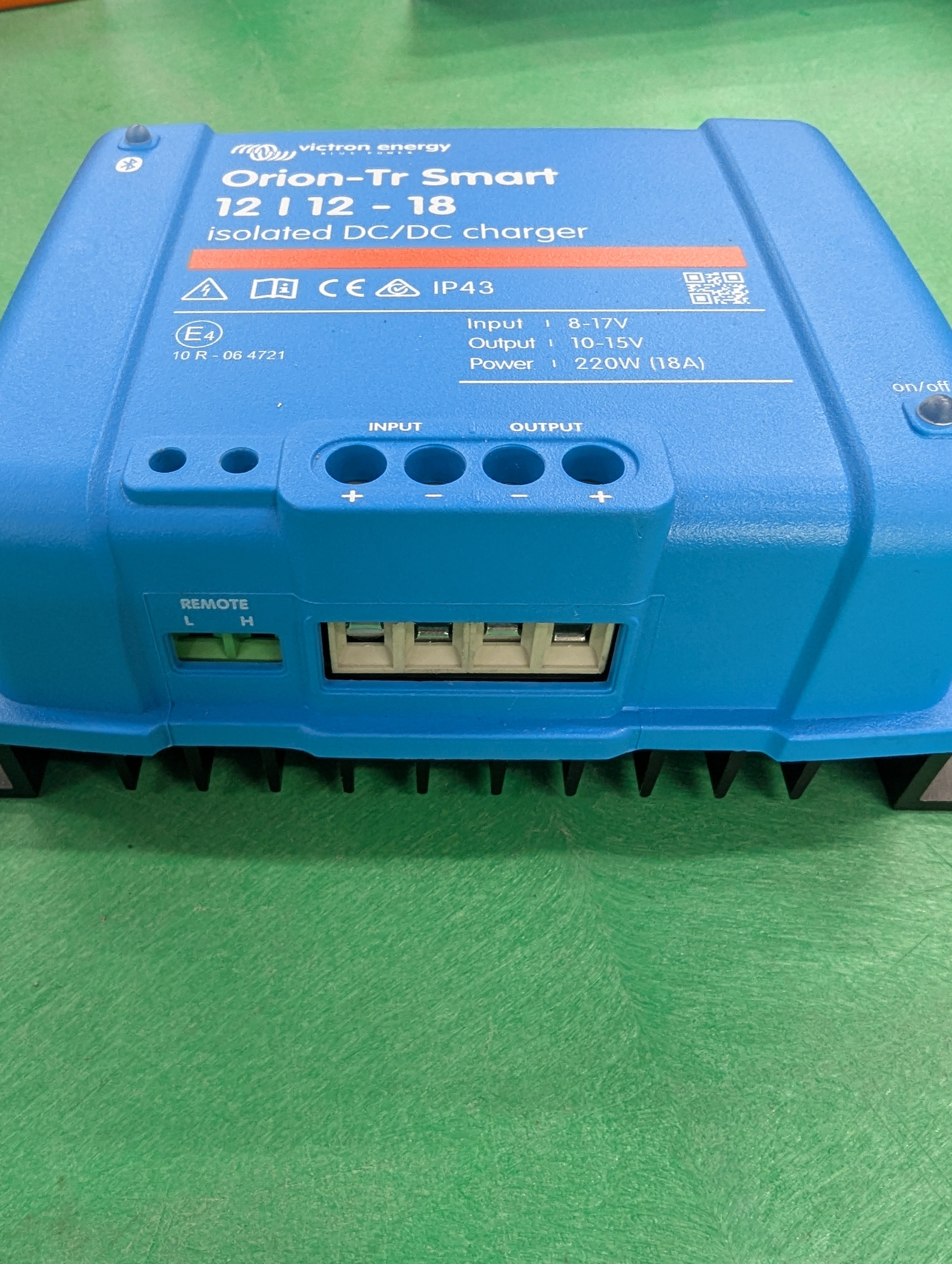 Victron - Orion-Tr-Smart 12/12-18 DC/DC Charger - yard sale