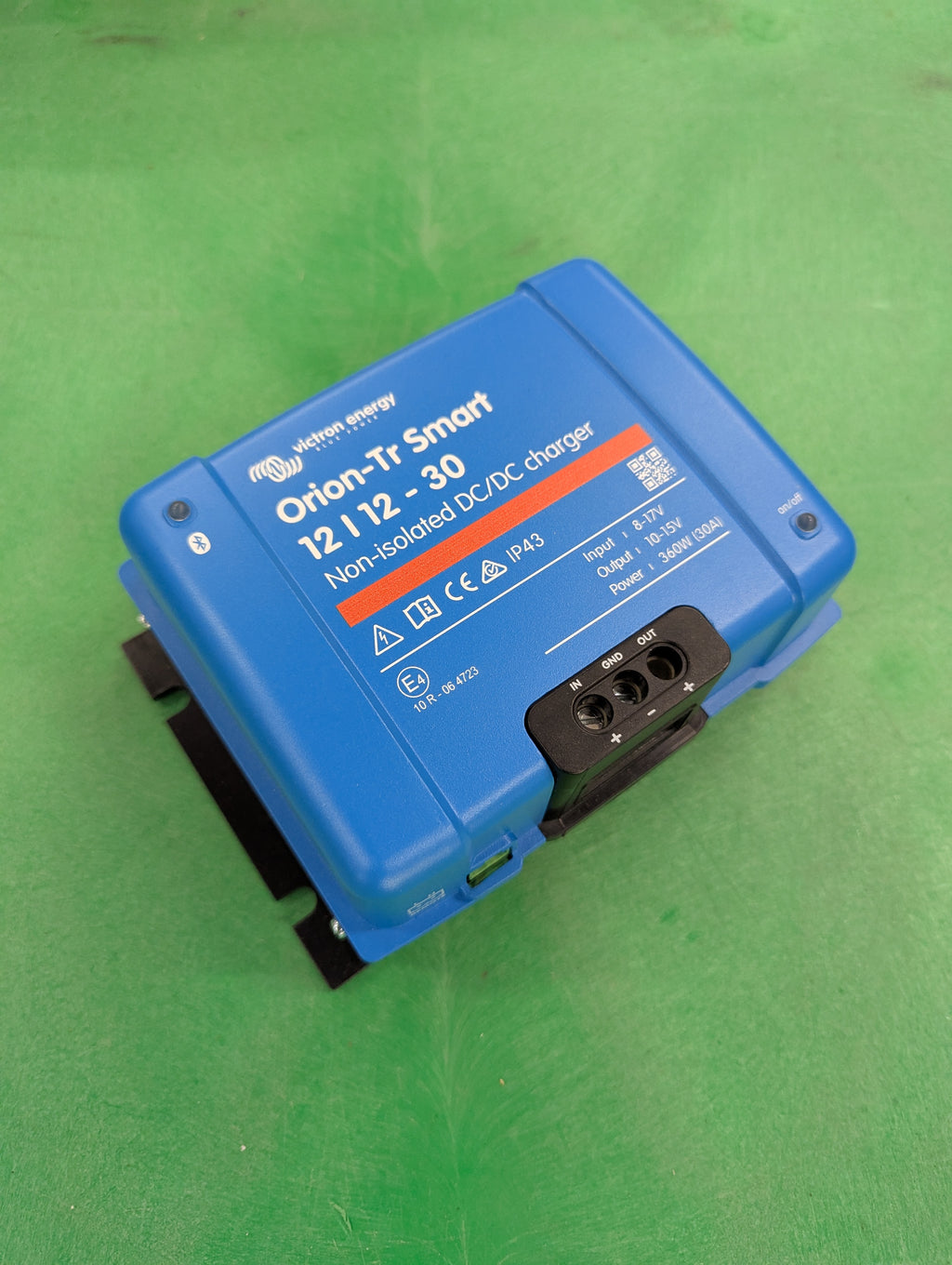 Victron - Orion-TR Smart - 12/12-30 Non Isolated DC/DC Charger - Yard sale